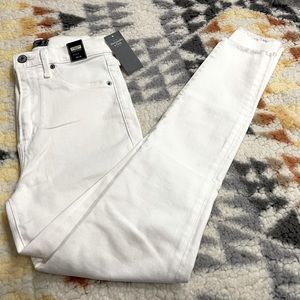 NWT Abercrombie & Fitch Ultra high rise Super Skinny Jeans